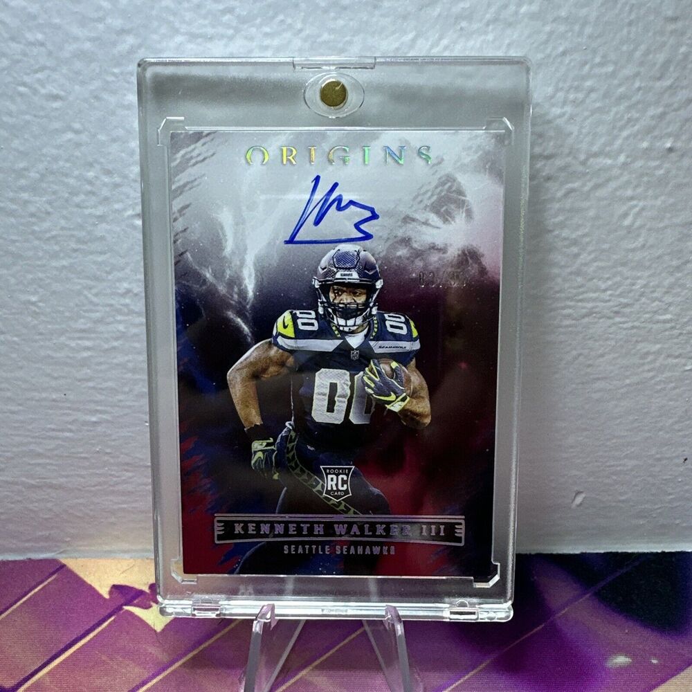 2022 Panini Origins Rookie Autographs Red #RAU-KWA Kenneth Walker III #'d83 /99